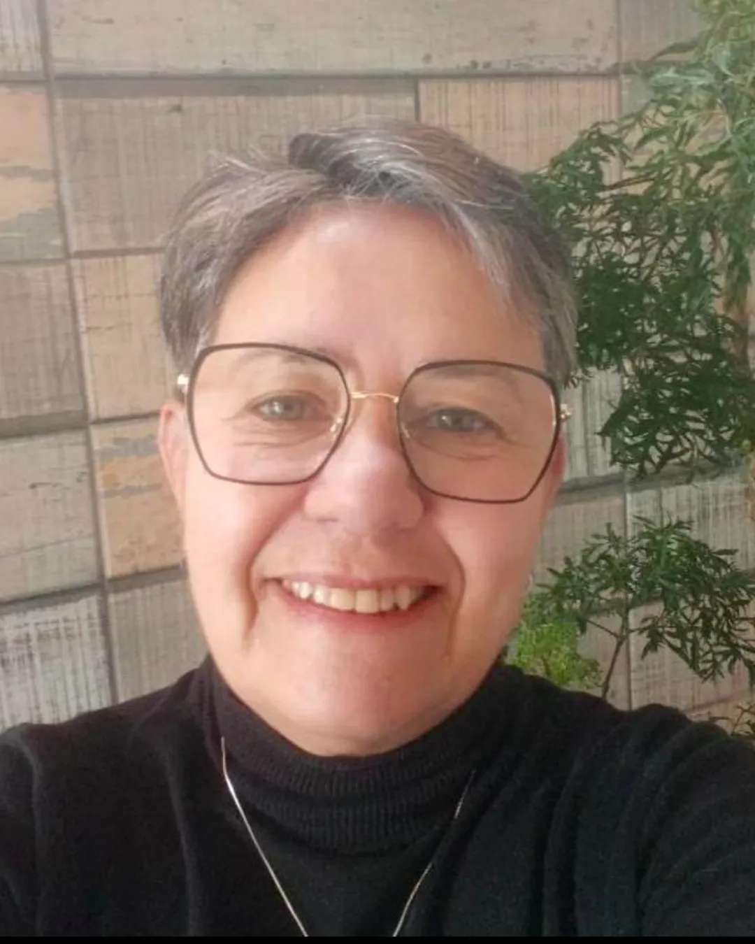 SUZI CAMARGO